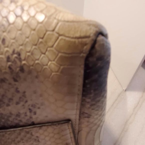 RARE $1,600 Coach Borough Bag in Exotic Embossed Python & Glovetanned Leather - Picture 9 of 15